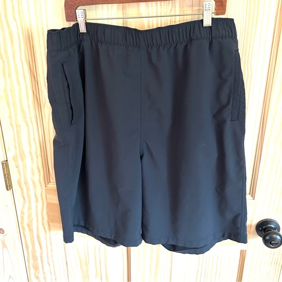 Peter Millar Crown Sport Performance Shorts. Size LT Large Tall. - Picture 1 of 12